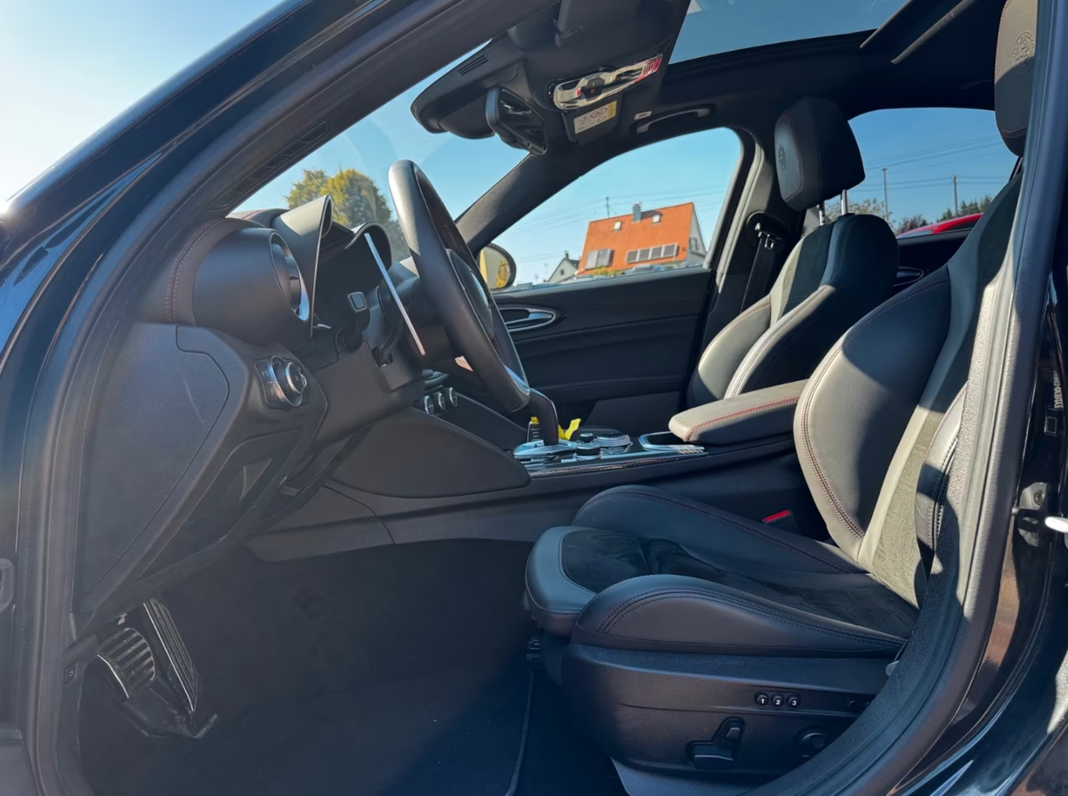 Alfa Romeo Giulia 2.0 TB 280ch Estrema Q4 AT8/Harman-Kardon/Toit ouvrant