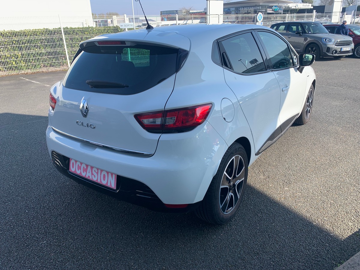 RENAULT Clio IV 75 chevaux | Limited | Caméra de recul | GPS | Bluetooth | Régulateur de vitesse