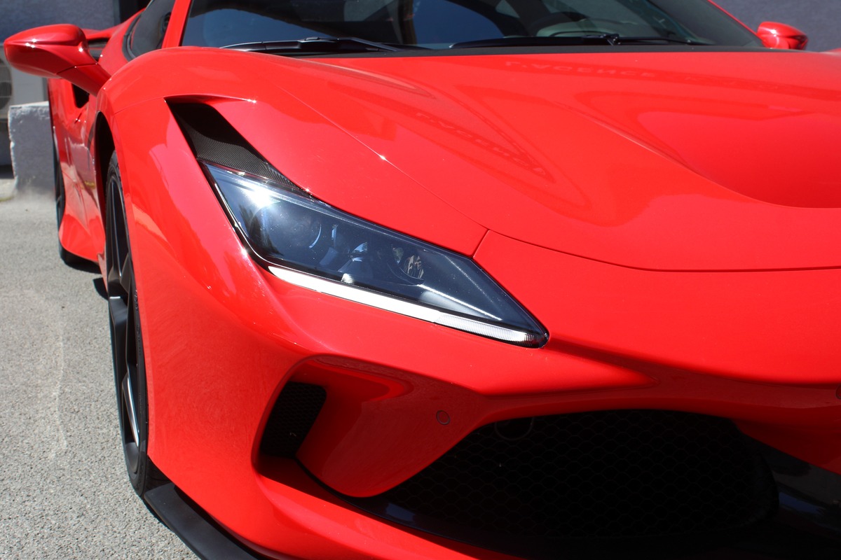 Ferrari F8 Tributo COUPE 3.9 DCT V8 BiTurbo 720 ch 1ère MAIN  ROSSO SCUDERIA - ORIGINE FRANCE