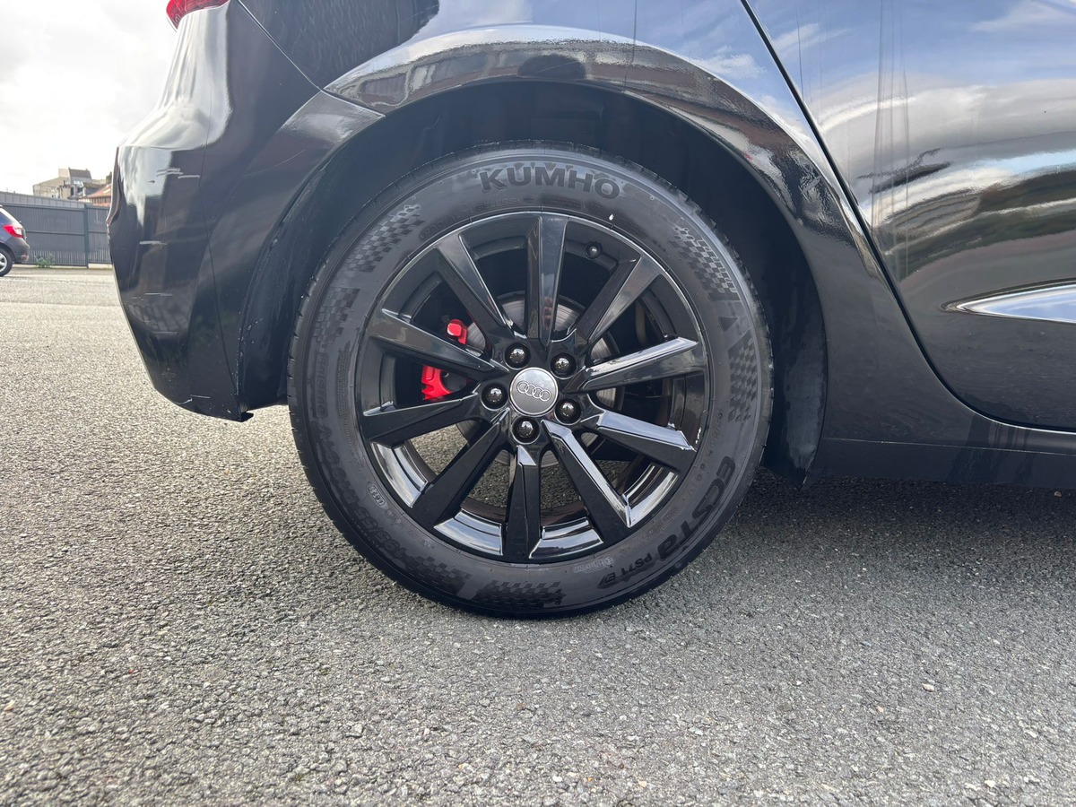 Audi A1 Sportback 30 TFSI 116 BUSINESS LINE S TRONIC 7 - Révisée - Garantie