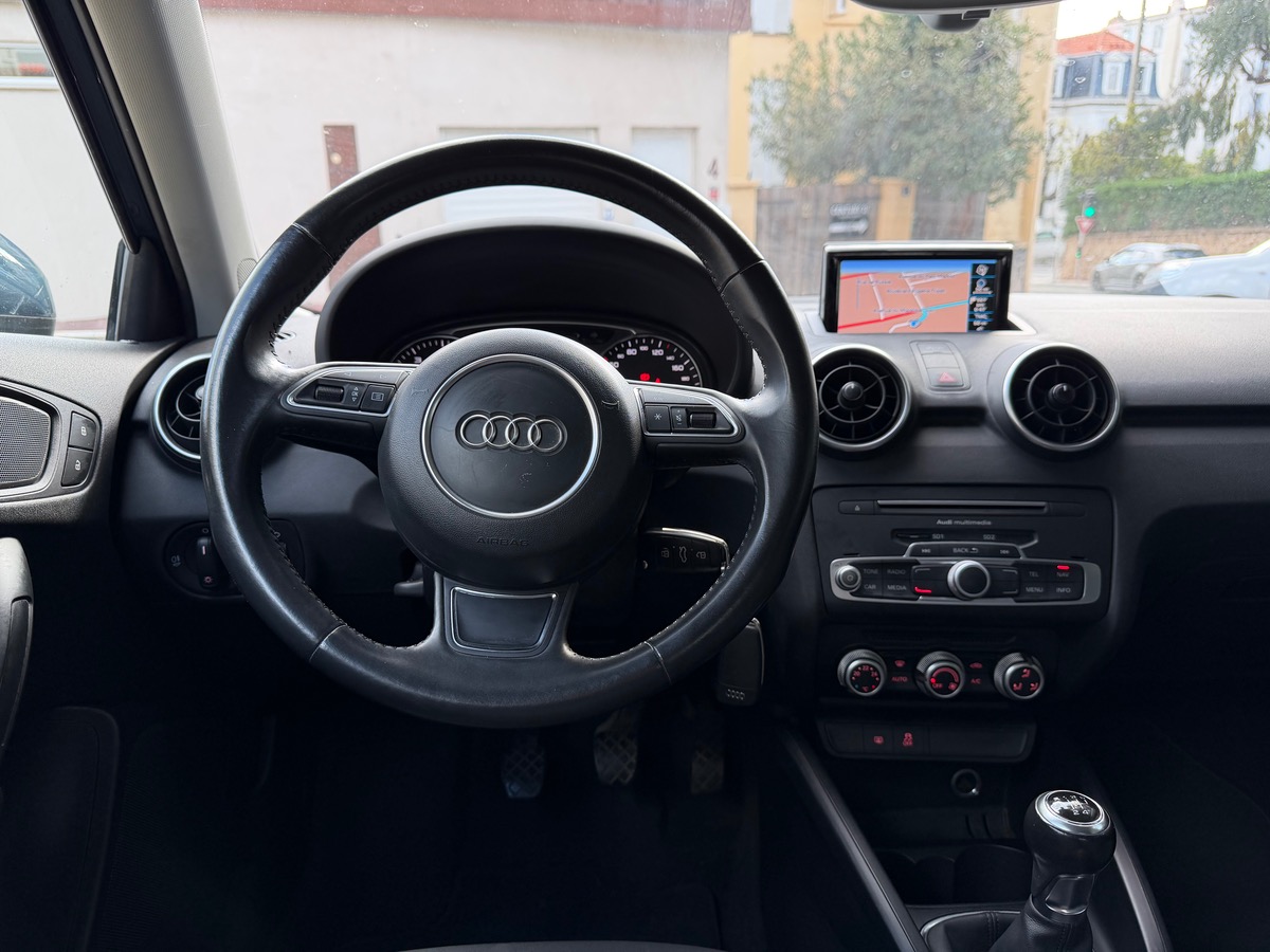 Audi A1 1.0 TFSI 82 CV / Phase 2 / KM Réel / GPS / Clim / Radar Arr