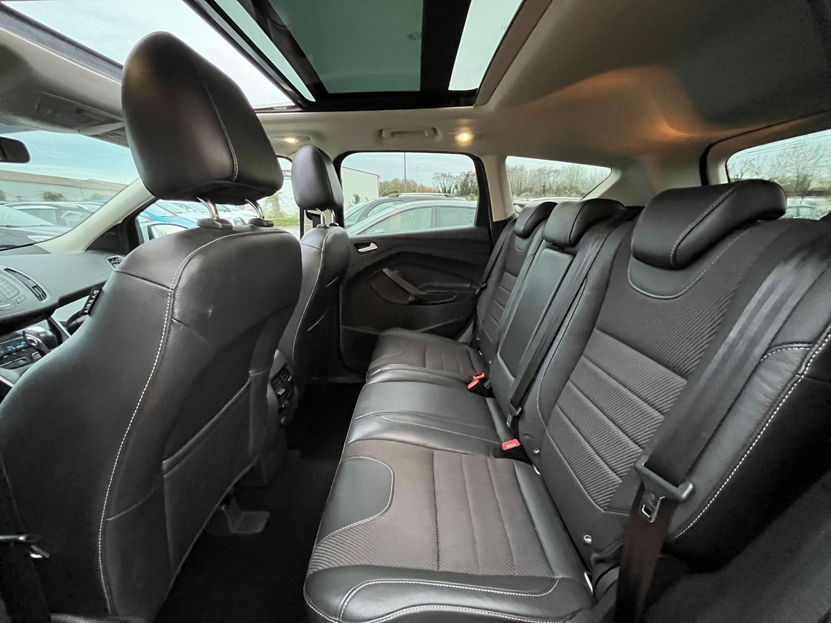 Ford Kuga II 2.0 TDCi 4x4 Powershift 150 ch TITANIUM boite automatique