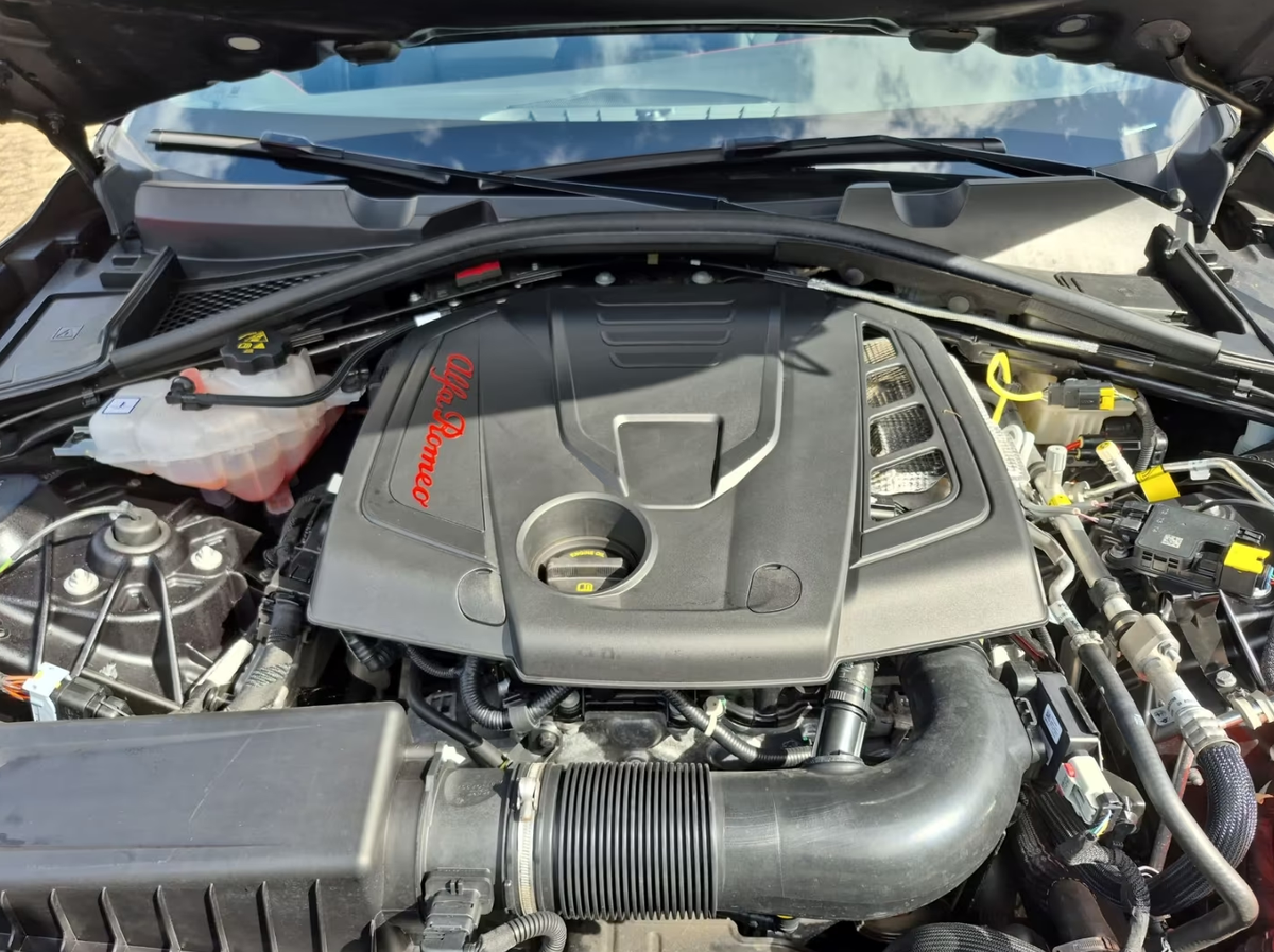 Alfa Romeo Giulia 2.0T 280ch Competizione Q4 AT8/Toit ouvrant/Harman-Kardon/Garantie 06/2028