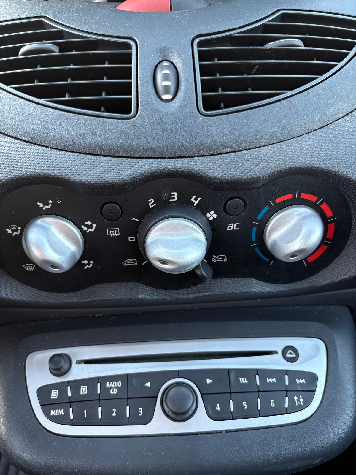 RENAULT Twingo SOCIETE AIR EURO 5 1.5 DCi 75