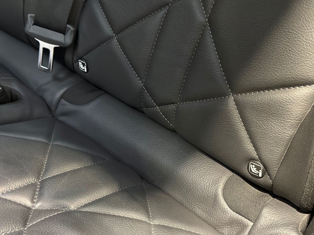 DS Ds7 Crossback 225 ch e-Tense Performance Line Plus / ATTELAGE / HI-FI FOCAL / TOIT PANO /CARPLAY