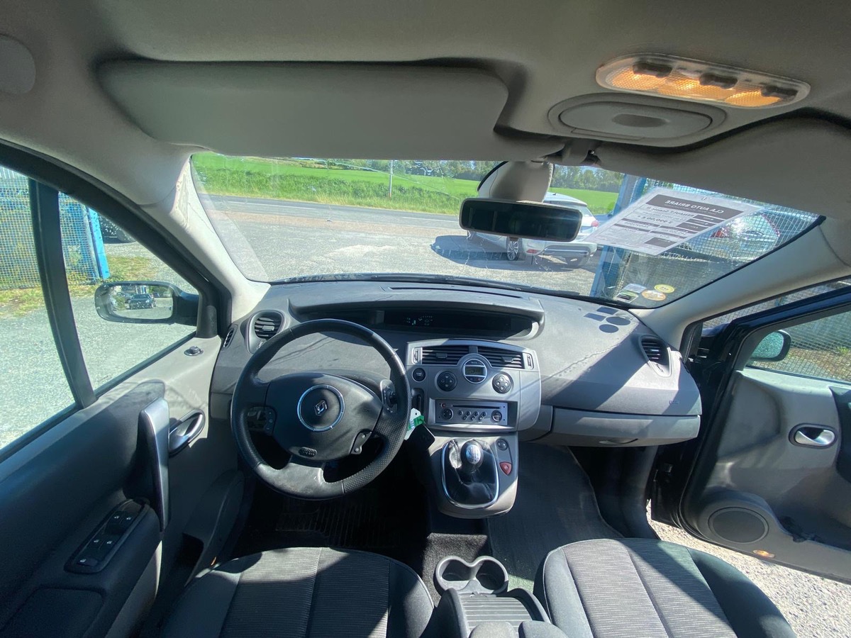 RENAULT Scenic II 1.5 dci 105cv 1ère main faible kilométrage d’origine 