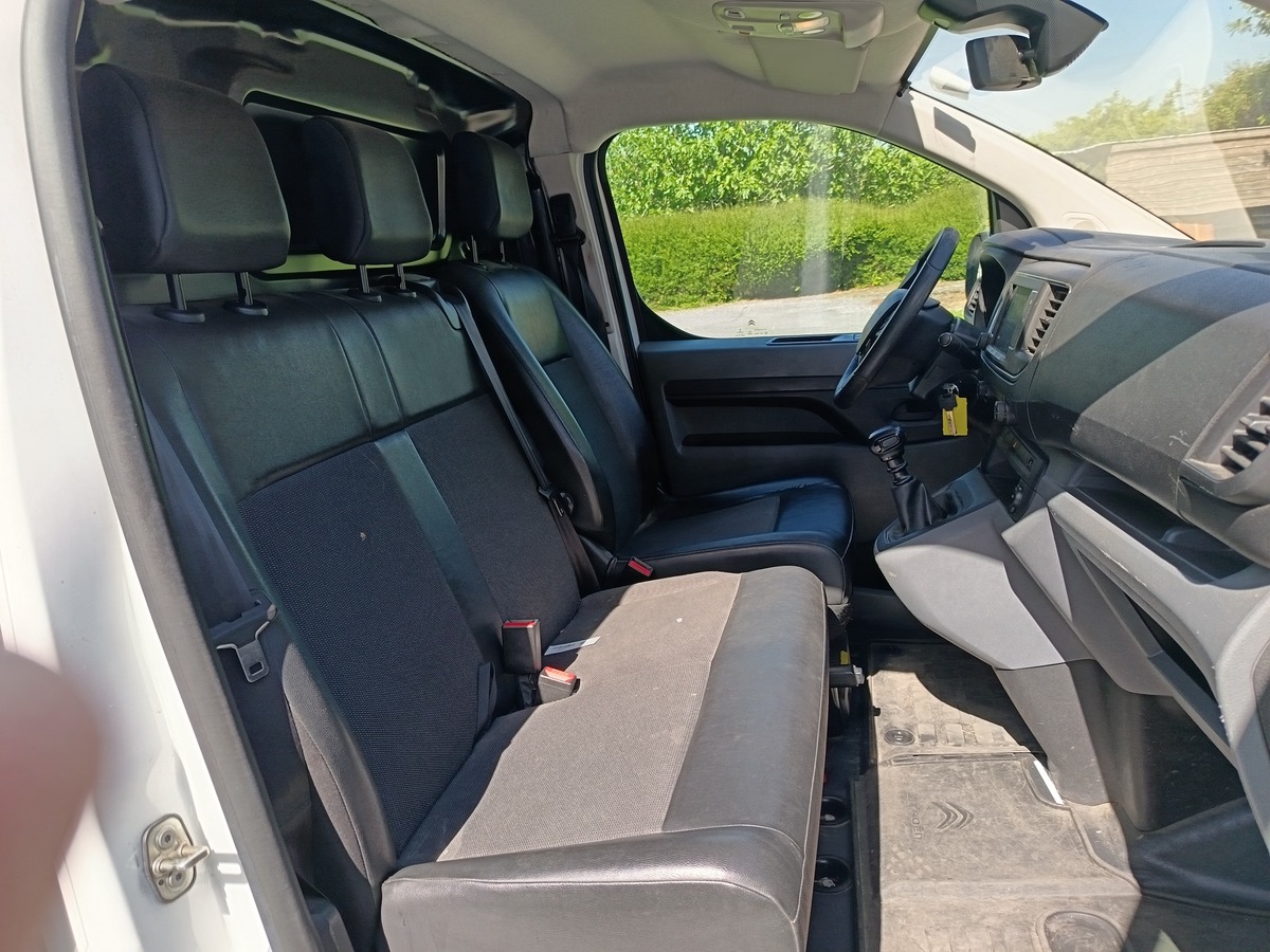 Citroën Jumpy 1.5 BLUEHDI 120 CH CITY VAN XS BVM6 GTIE 6 MOIS