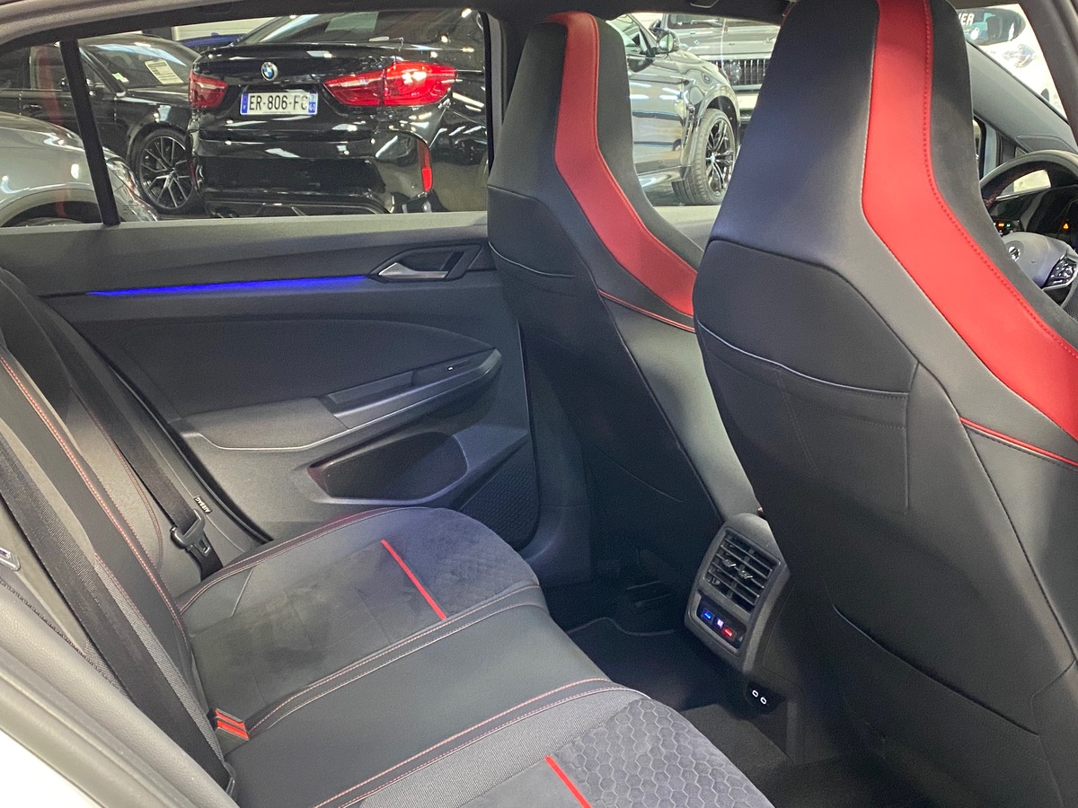 Volkswagen Golf 8 gti 2.0 TSI 300 CLUBSPORT TOE b