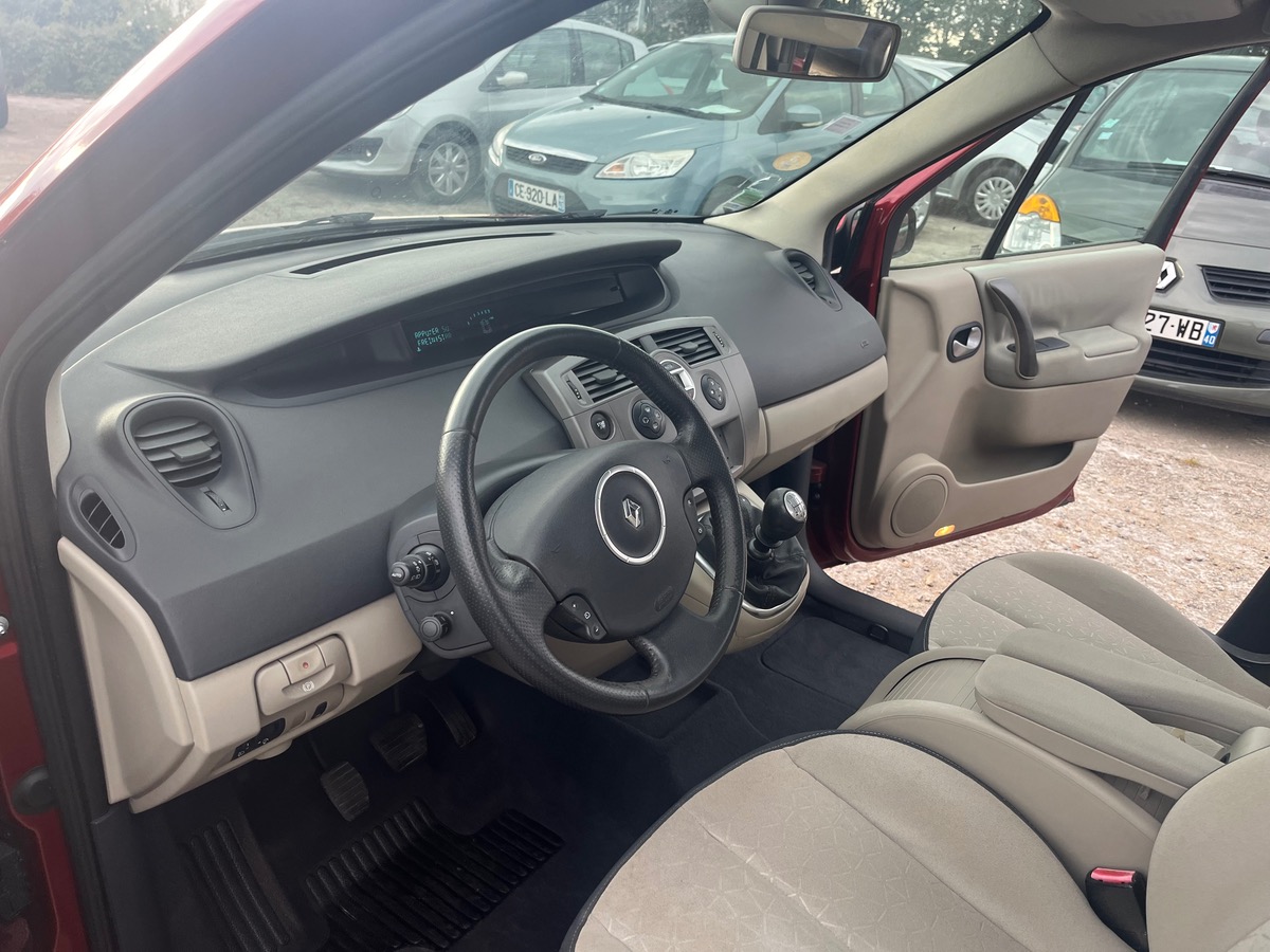 RENAULT Scenic 1.9 dci  162461KM
