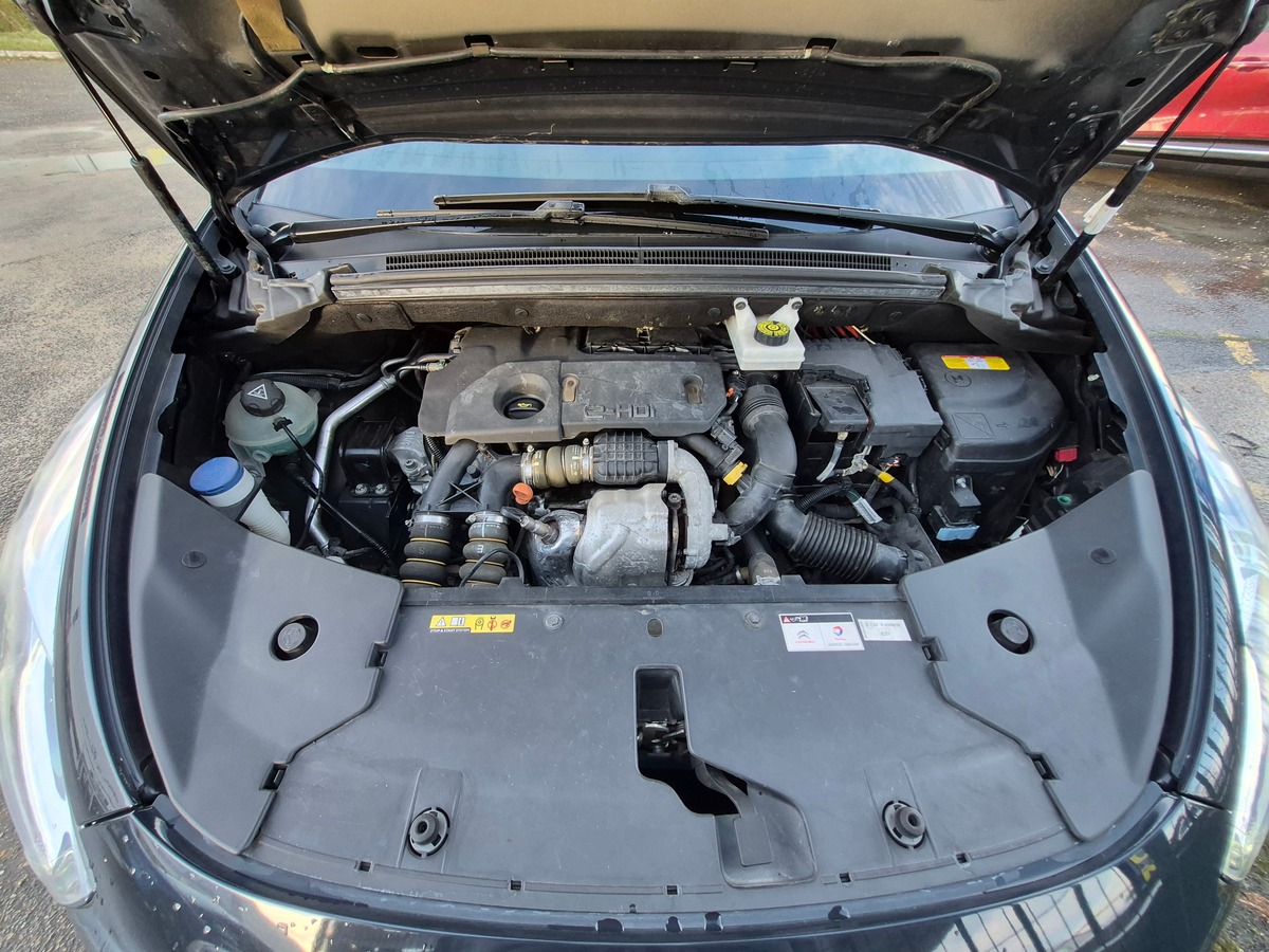 Citroën DS5 e-HDI 115 EXECUTIVE BMP6