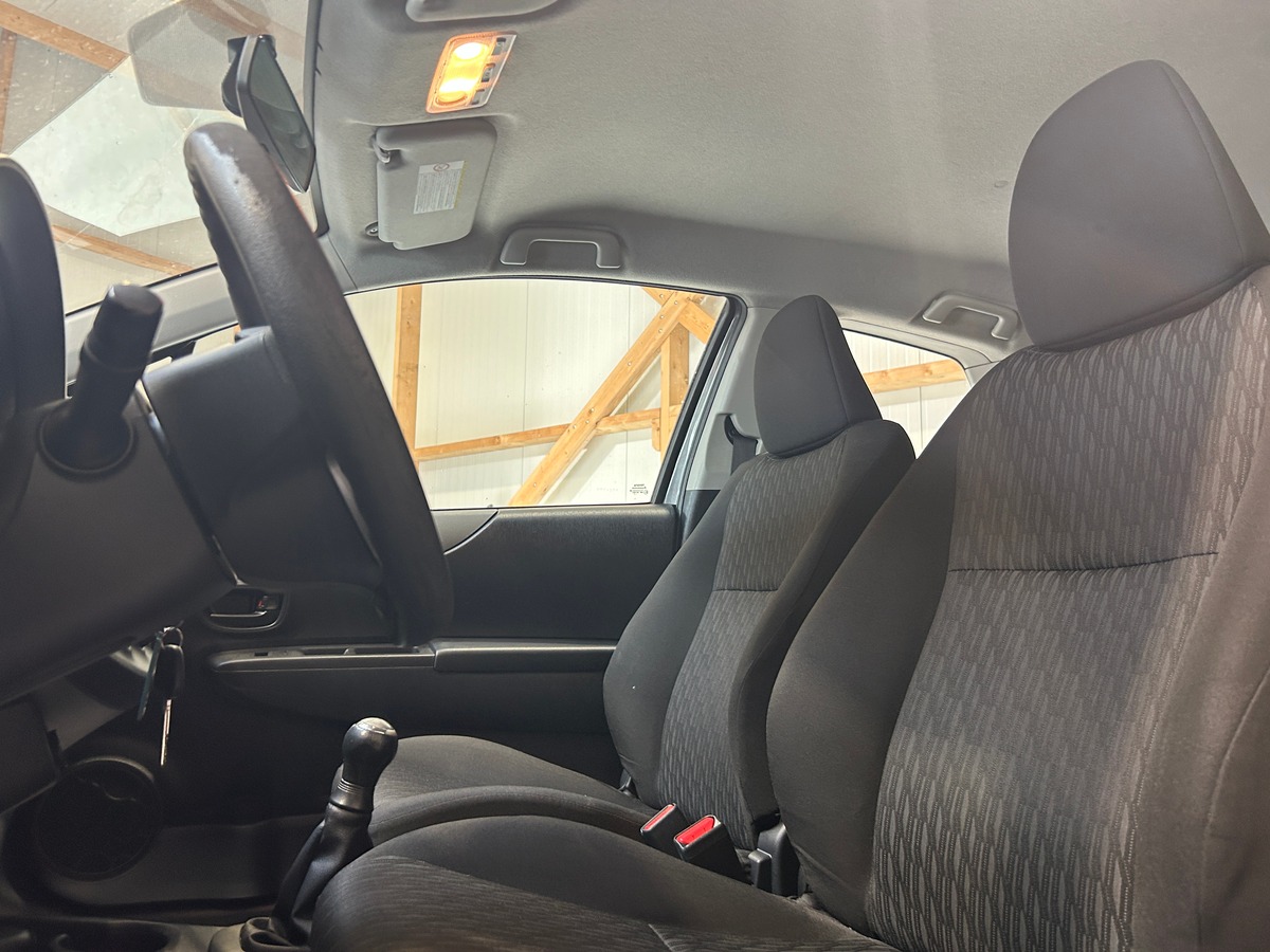 Toyota Yaris 1.0 VVTi 12V 69 cv - MOTEUR À CHAINE - VIDANGE ET CT OK - GARANTIE