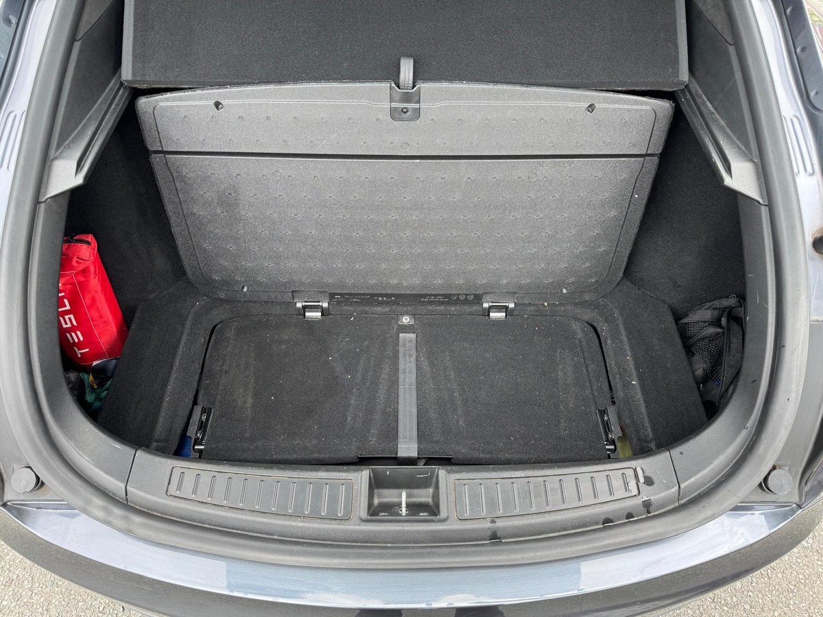 Tesla Model S 85 367CV 7 places - Recharge gratuite à vie