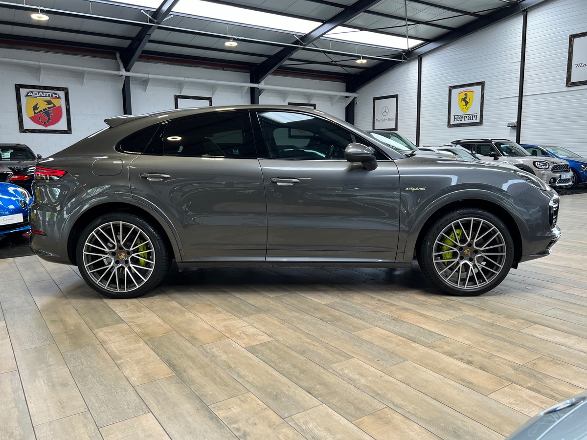 Porsche Cayenne Coupé III 3.0 V6 462 E-Hybrid zz