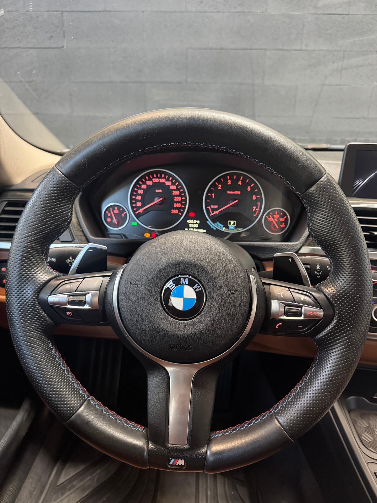 Bmw Série 3 335i ActiveHybrid 3 Luxury – 340 ch – Suivi complet