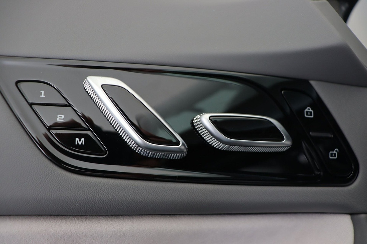 MG CYBERSTER Trophy Extended Range 77 kWh 6AT 2WD | Apple CarPlay / Android Auto | Caméra de recul