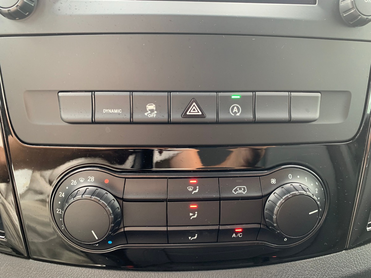 Mercedes-Benz Vito Fg 163 | Compact | TVA Récupérable | 4X4 | Apple car Play | Caméra recul | Attelage