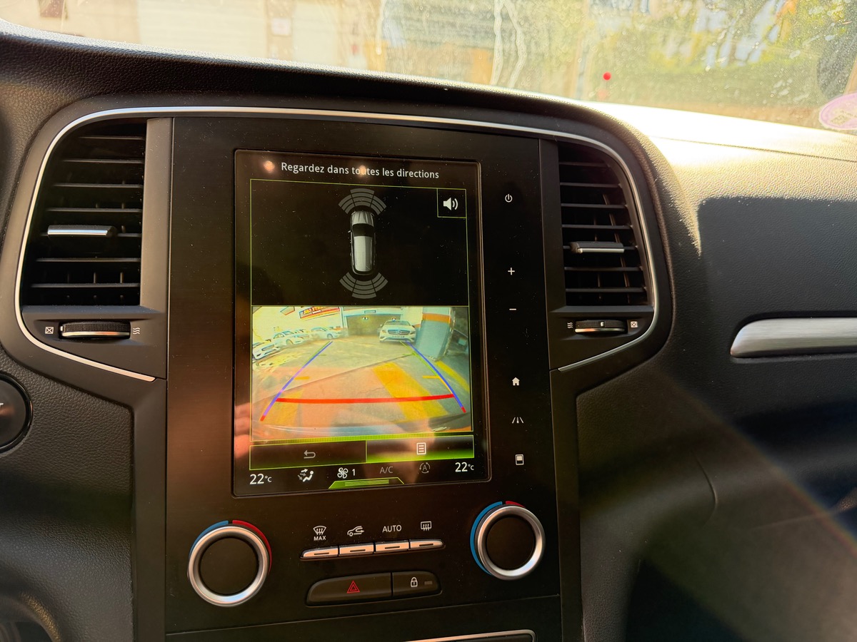 RENAULT Megane ESTATE TCE 130 CV / Intens / Grand écran / Caméra / KM Réel / Jantes