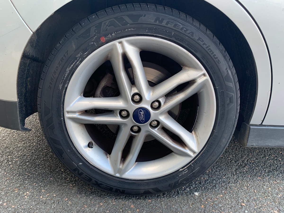 Ford C-max 170 chevaux | Titanium | Radar avant et arrière | Sièges chauffants | Apple car play