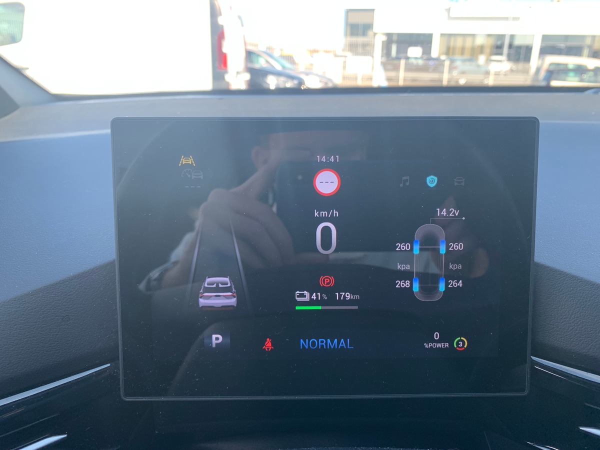 MG MG4 245 | 77 Kwh | Luxury | Apple car Play | Caméra | Siéges chauffants | Régulateur adaptatif