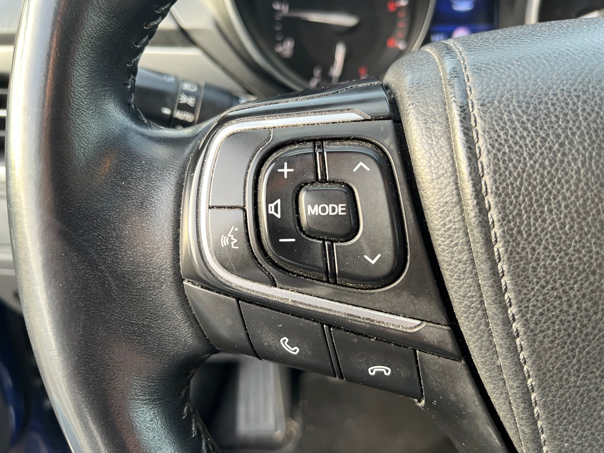 Toyota Avensis SW 2.0 D-4D 143ch, EXECUTIVE, ATTELAGE, RADAR, SIEGES CHAUFFANT, TOIT PANORAMIQUE