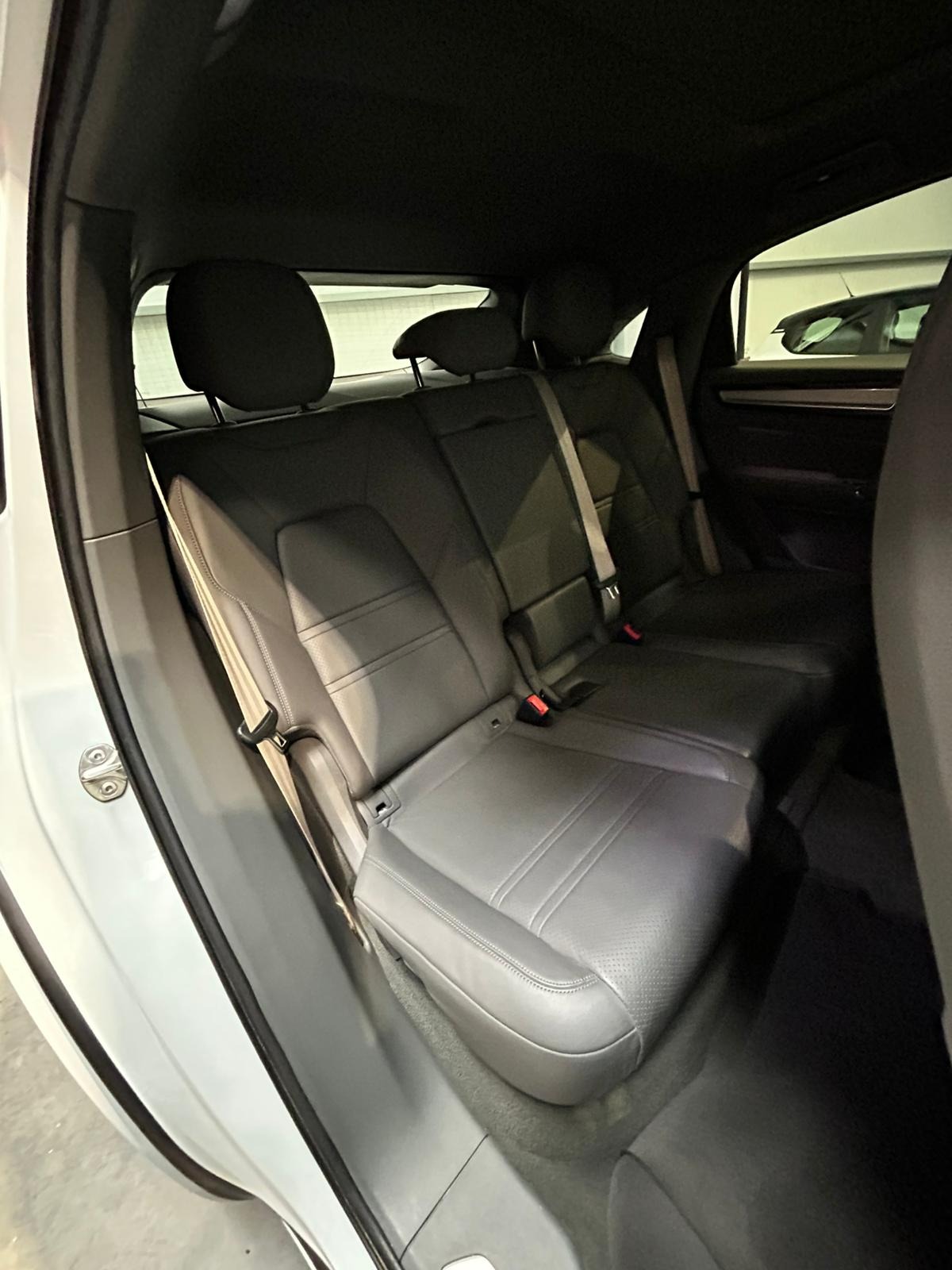 Porsche Cayenne E-Hybrid Coupé Platinum Edition 462 Chevaux