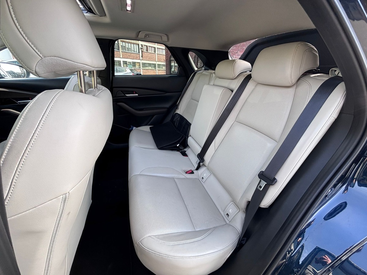 Mazda CX-30 2.0 e-SKYACTIV-X M-Hybrid EXCLUSIVE 186ch - Entretiens Mazda - Première main