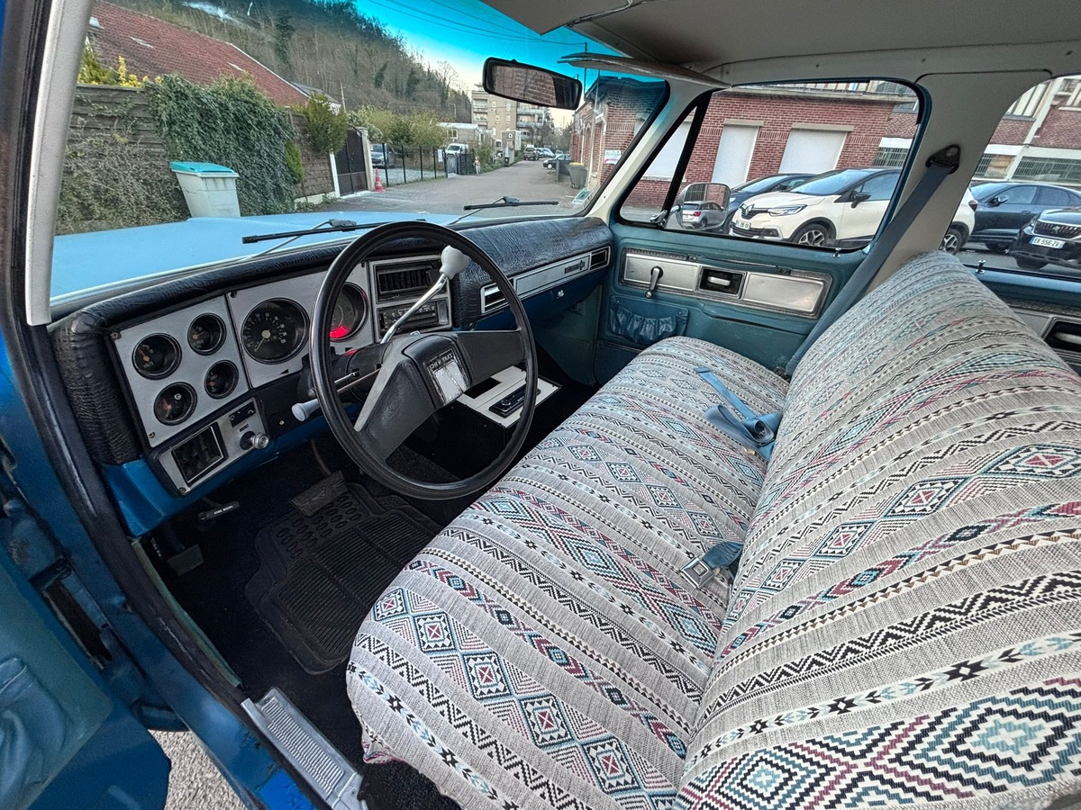 Chevrolet Suburban 7.4 V8 454 (C/R) - Français - CG Collection