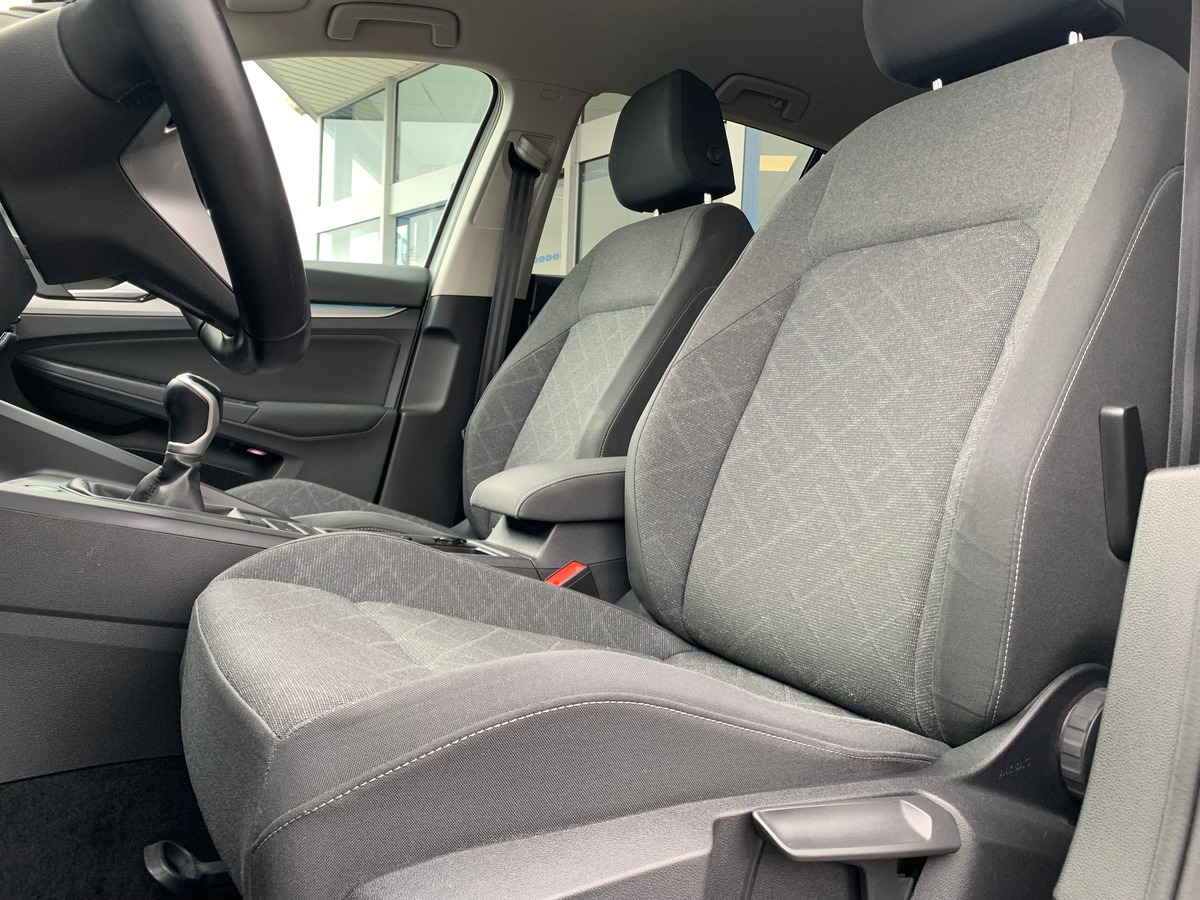 Volkswagen GOLF 8 130 ch | Stage 1 Ethanol | Apple car Play | Radar avant arriére | Siéges chauffant