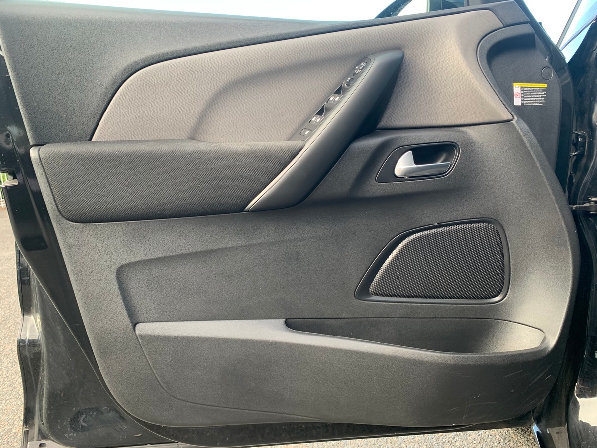 Citroën C4 SpaceTourer 120 chevaux | Live | Régulateur vitesse | Apple car Play Android auto | GPS