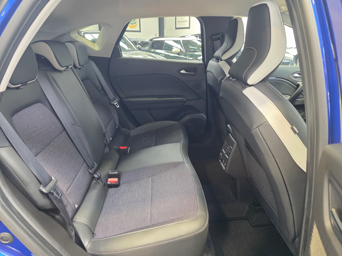 RENAULT Captur II 1.3 MILD HYBRID 140 EVOLUTION EDC // 5500KMS / CAMERA A