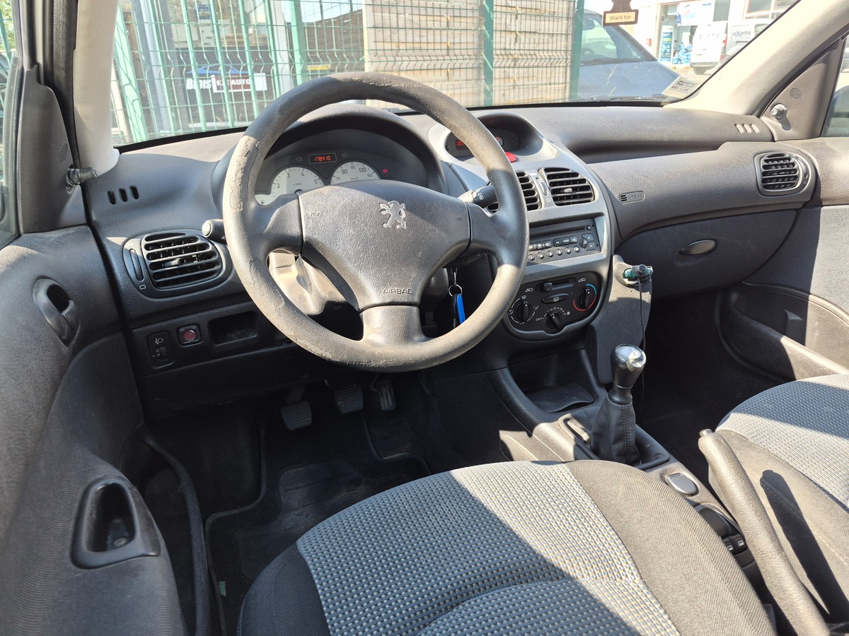 Peugeot 206 1.4 75 STYLE