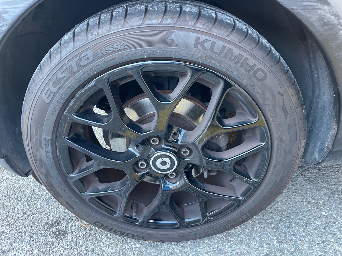 Smart FORTWO 90 CV / GPS / Caméra / Jantes Noires / Gris Mat