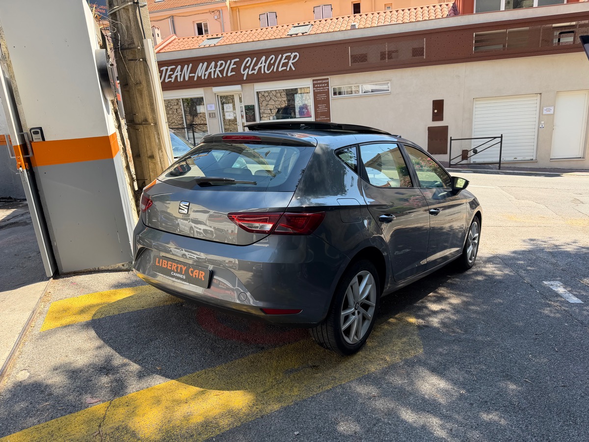 Seat Leon 1.2 TSI 105 CV / Toit Ouvrant /5 Portes Intérieur Cuir / Boite Neuve / Seat Sound