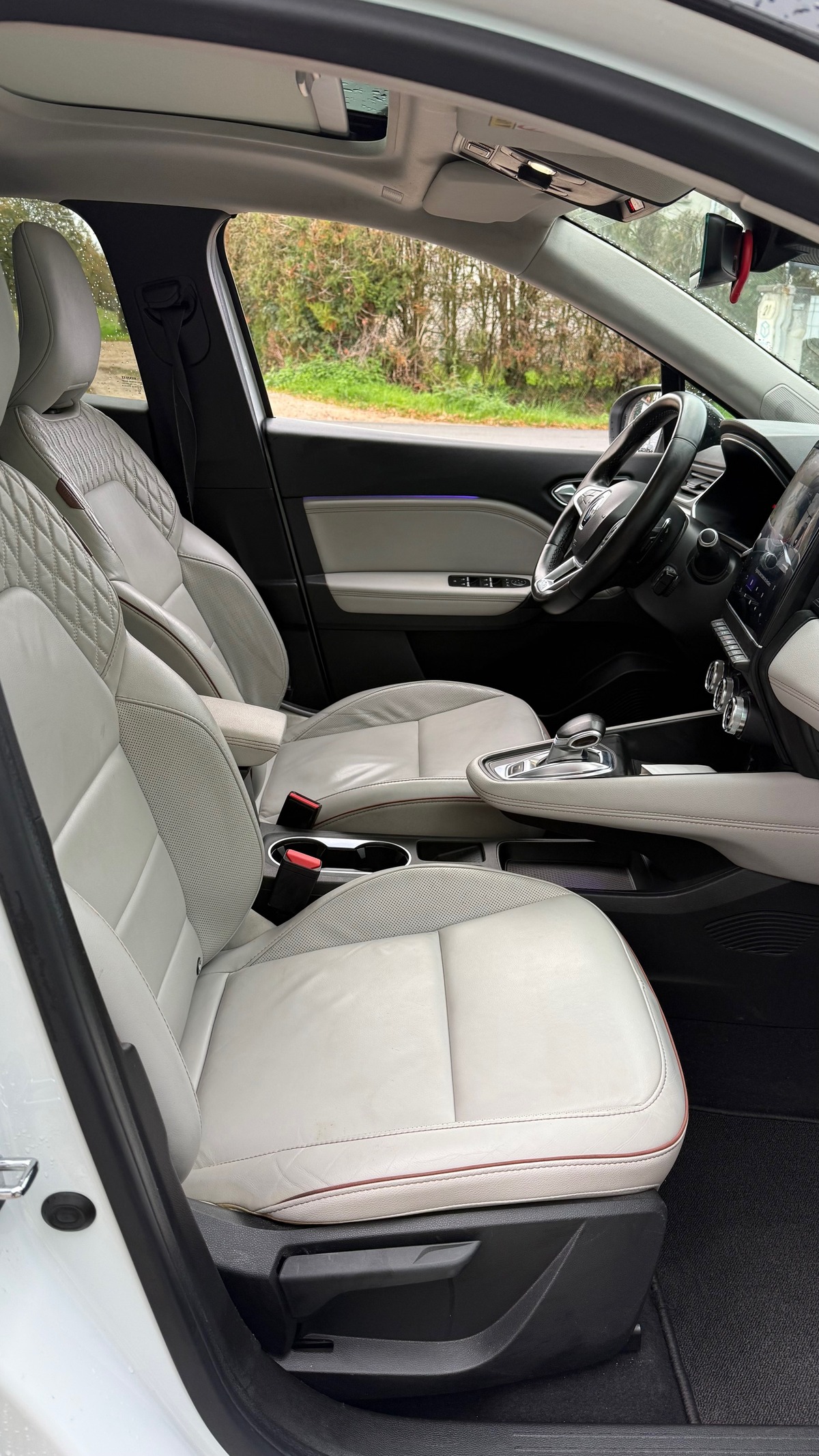 RENAULT Captur 2 II dci 115 EDC INITIAL PARIS BOITE AUTOMATIQUE TO CAMERA 360 CUIR COCKPIT KEYLESS