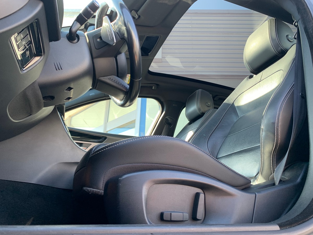 Jaguar XF Sportbrake 240 ch | R Sport | AWD | Toit panoramique | Caméra de recul | Apple car play