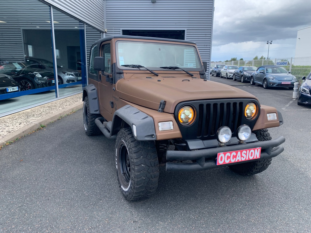 Jeep Wrangler 4WD | 177 ch | Reprogammation éthanol | Boite auto | Climatisation | Marchepieds