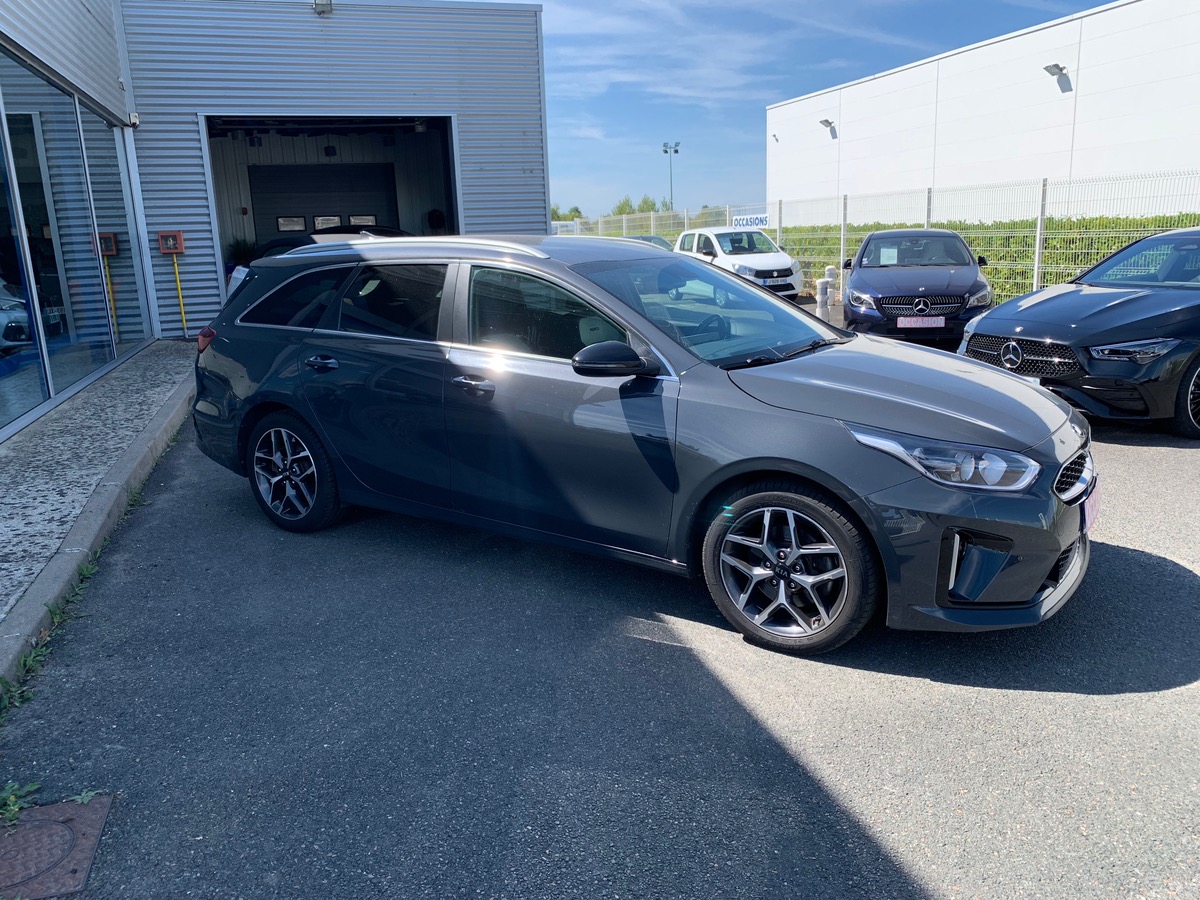 Kia Ceed 160 ch | SW GT LINE | Boîte automatique | GPS | Caméra de recul | Système d'accès sans clé