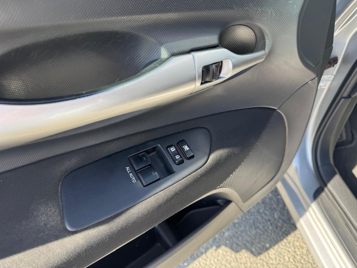 Toyota Auris 1.3 100cv Active - Garantie