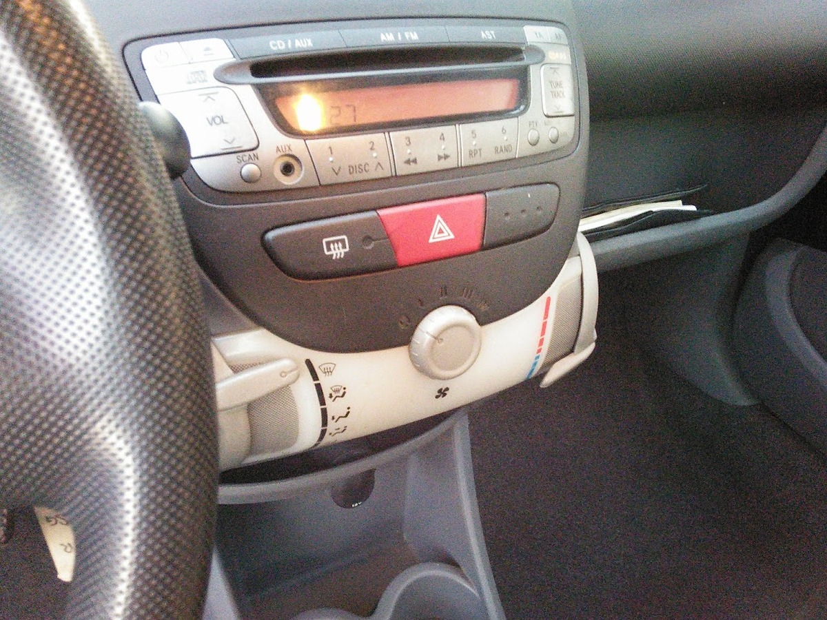 Peugeot 107 1.0 68 Trendy 5 PORTES - MOTEUR CHAINE DISTRIBUTION