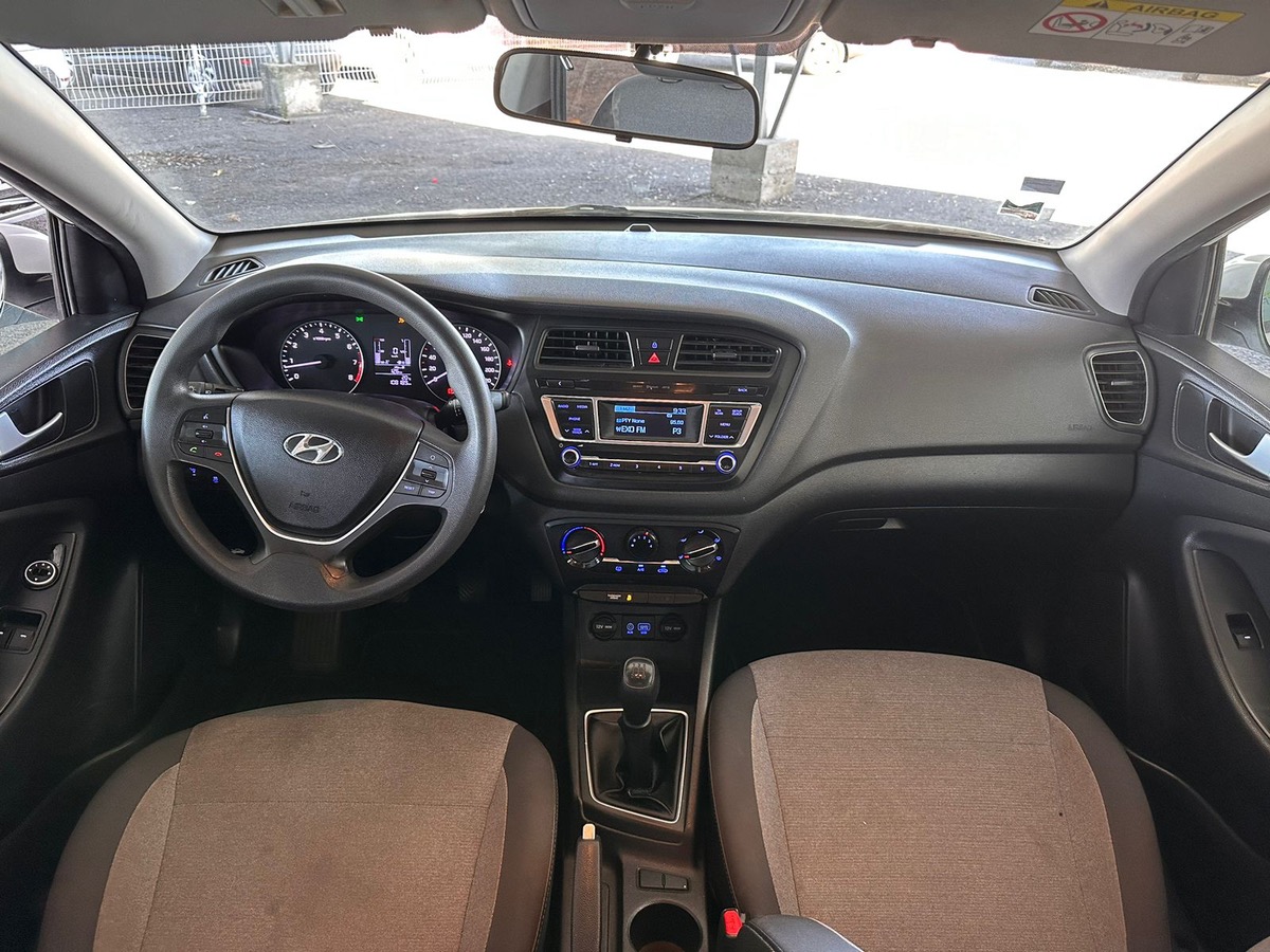 Hyundai i20 1.2 84 SPORT AUTO