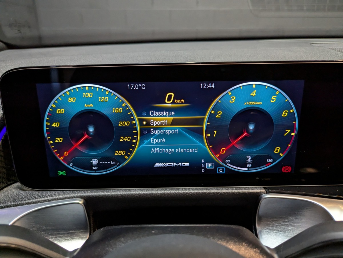 Mercedes Benz GLB AMG 35 4MATIC