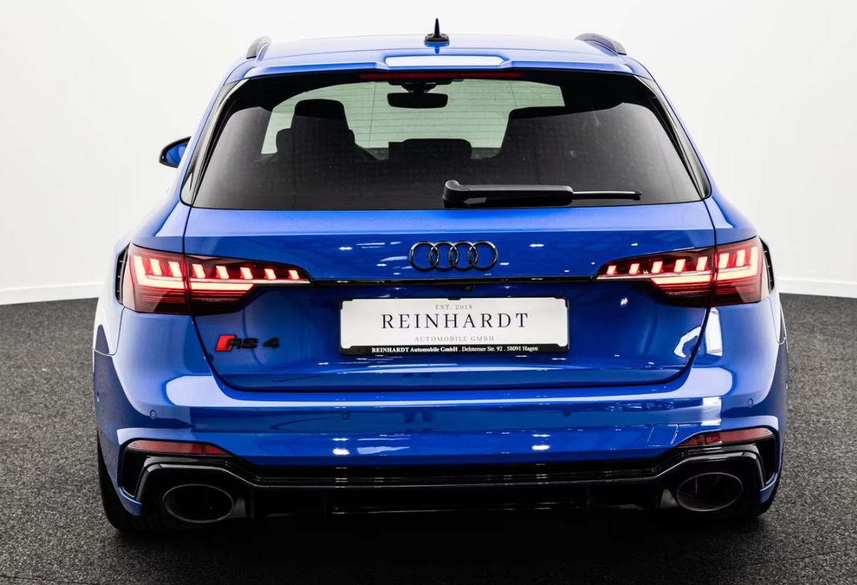 Audi RS4 Avant V 2.9 V6 TFSI 450ch quattro tiptronic 8 Bleu Nogaro Bang&Olufsen Toit ouvrant