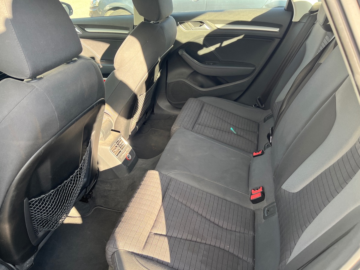 Audi A3 Limousine 1.6 TDI 110cv, Suivi entretien complet, courroie de distrib. OK, sièges chauffants