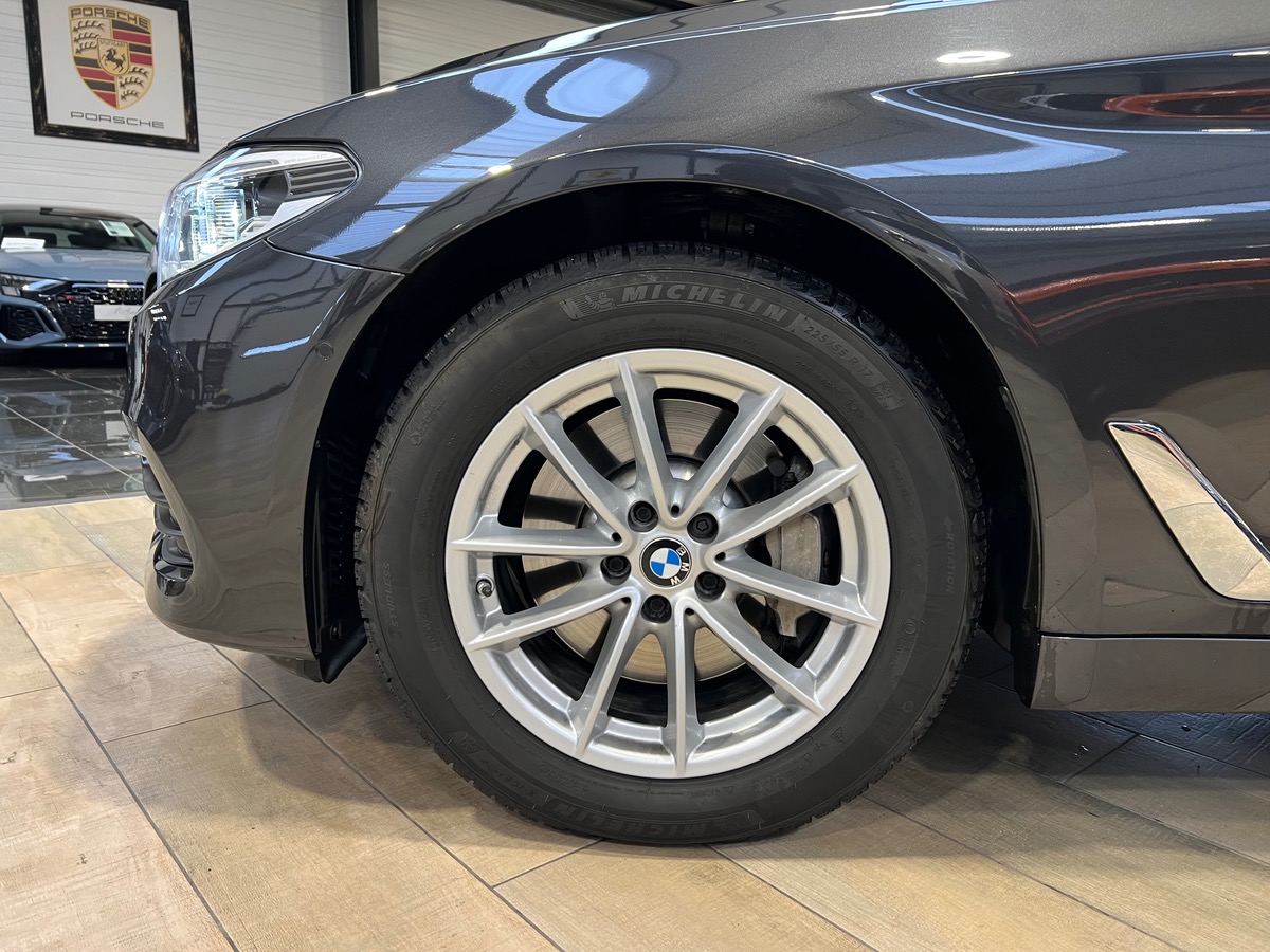 Bmw Série 5 (G31) TOURING xDrive 530D 265 BVA8 LUXURY /Toit pano / Attelage Électrique/