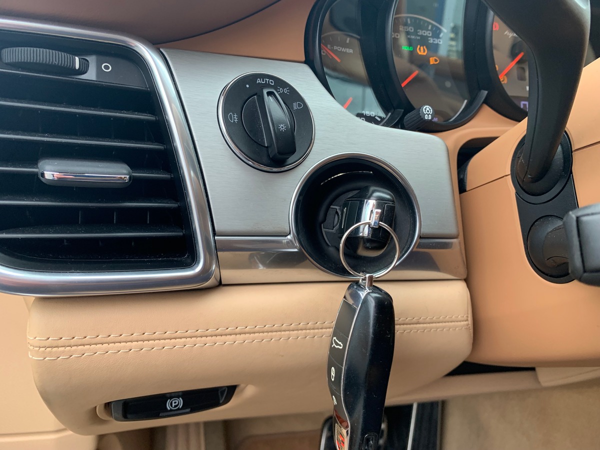 Porsche Panamera 380 ch | S Hybrid | Toit ouvrant | Mode Sport Plus | Siéges chauffants | Radars