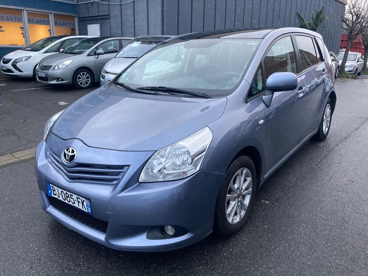 Toyota Verso 2.0 D-4D 126 CV 7place 4X fois