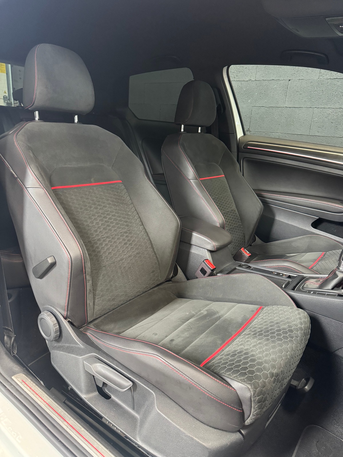 Volkswagen Golf 7 GTI PERFORMANCE 2.0 245 DSG7