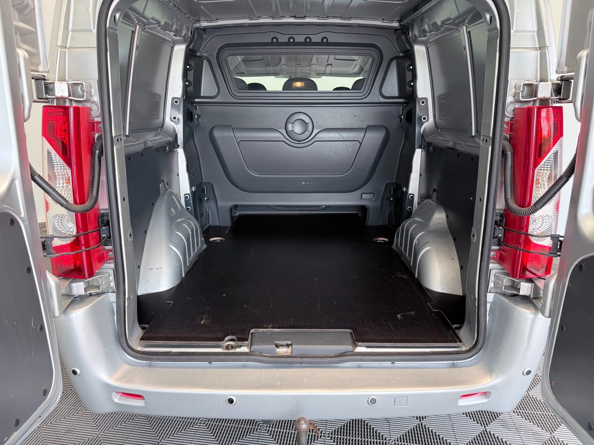 Fiat Scudo Panorama Multijet  2.0 Jtdm 128  double cabine 5 places L2H1