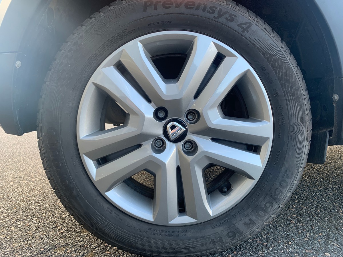 Dacia Sandero Stepway 90 ch | Confort | Régulateur vitesse | Intégration smartphone | Climatisation