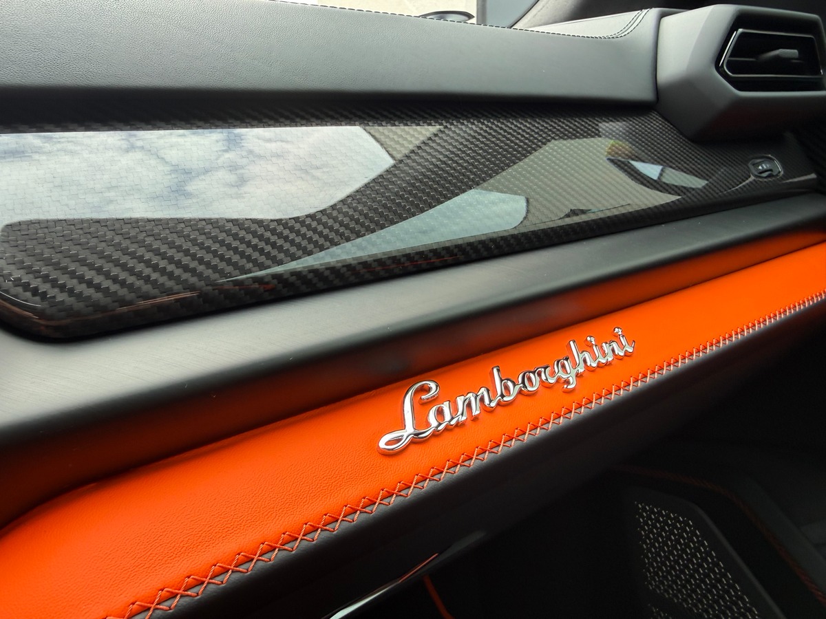 Lamborghini Urus 4.0 V8 800 CH SE / 1ERE MAIN / 14417 KMS